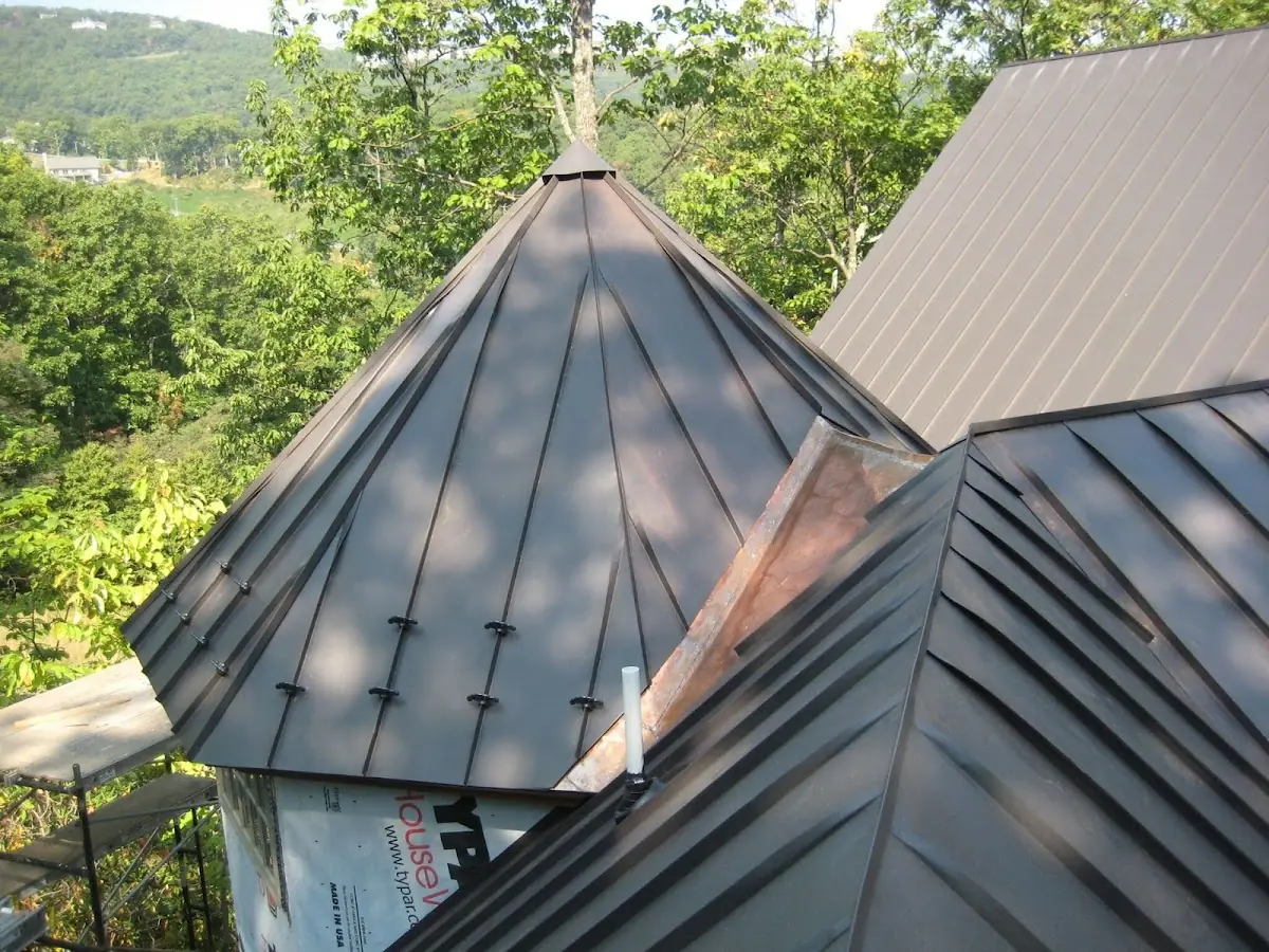 Professional Shingle Replacement & Repair by Craftsman Roofing in Elsmere